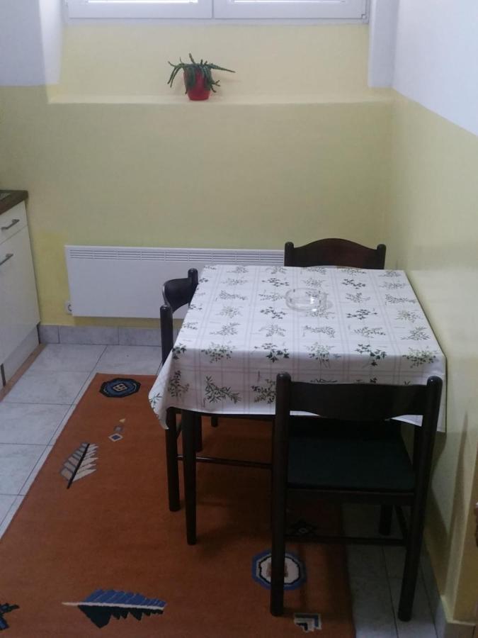 Studio Apartman *** Mara Apartment Zagreb